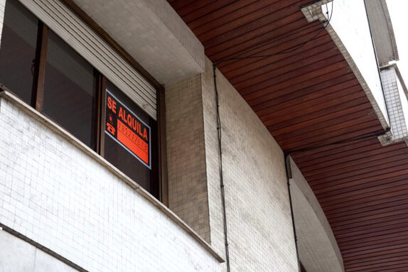 ¿Existe discriminación lingüística en el mercado inmobiliario?