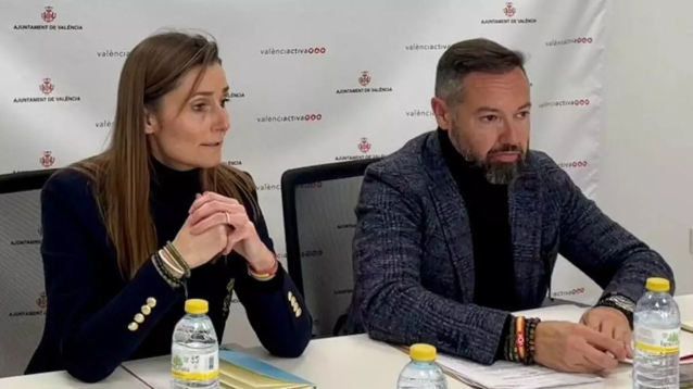 La Fiscalía denuncia al teniente de alcalde y a una concejala de Vox de València por difundir bulos y comentarios racistas