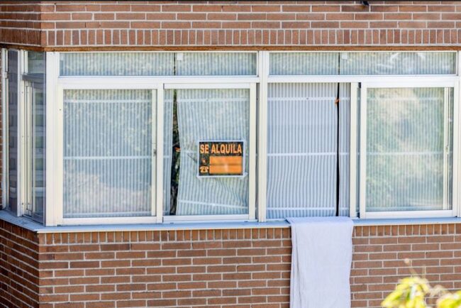 "Sin empadronamiento, no existes": así funciona la primera barrera para la integración de extranjeros empobrecidos